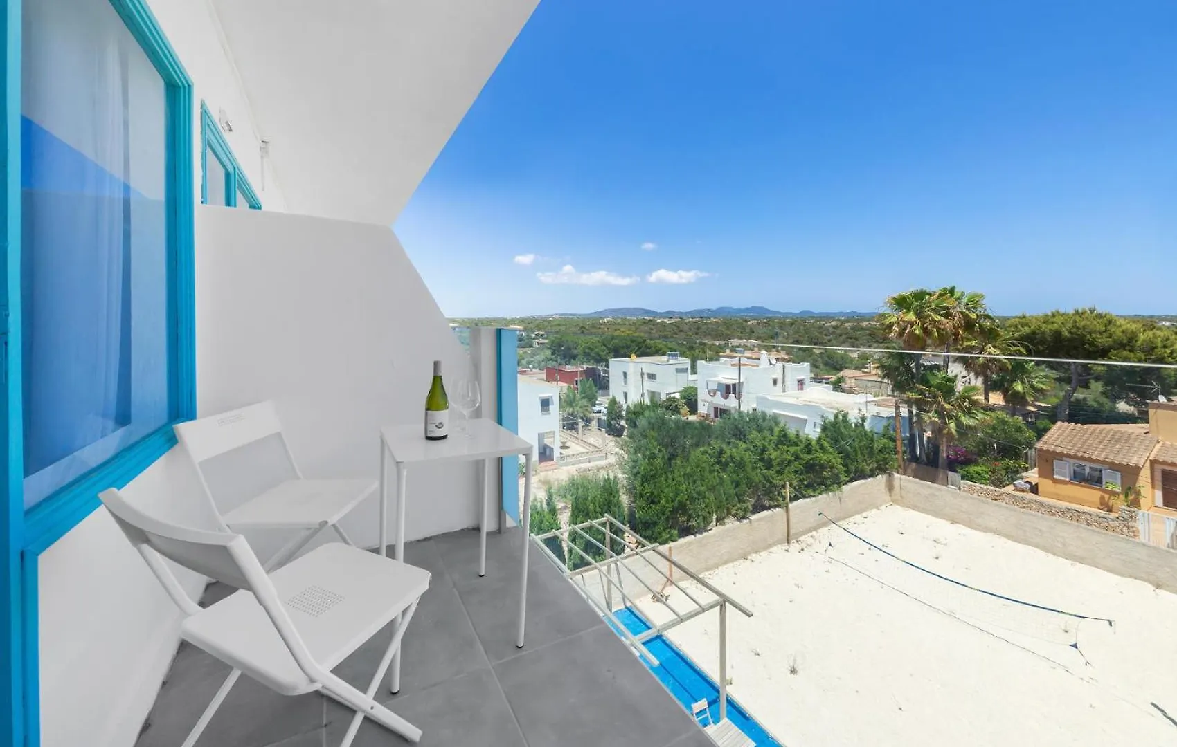 Hostal Cala Llombards