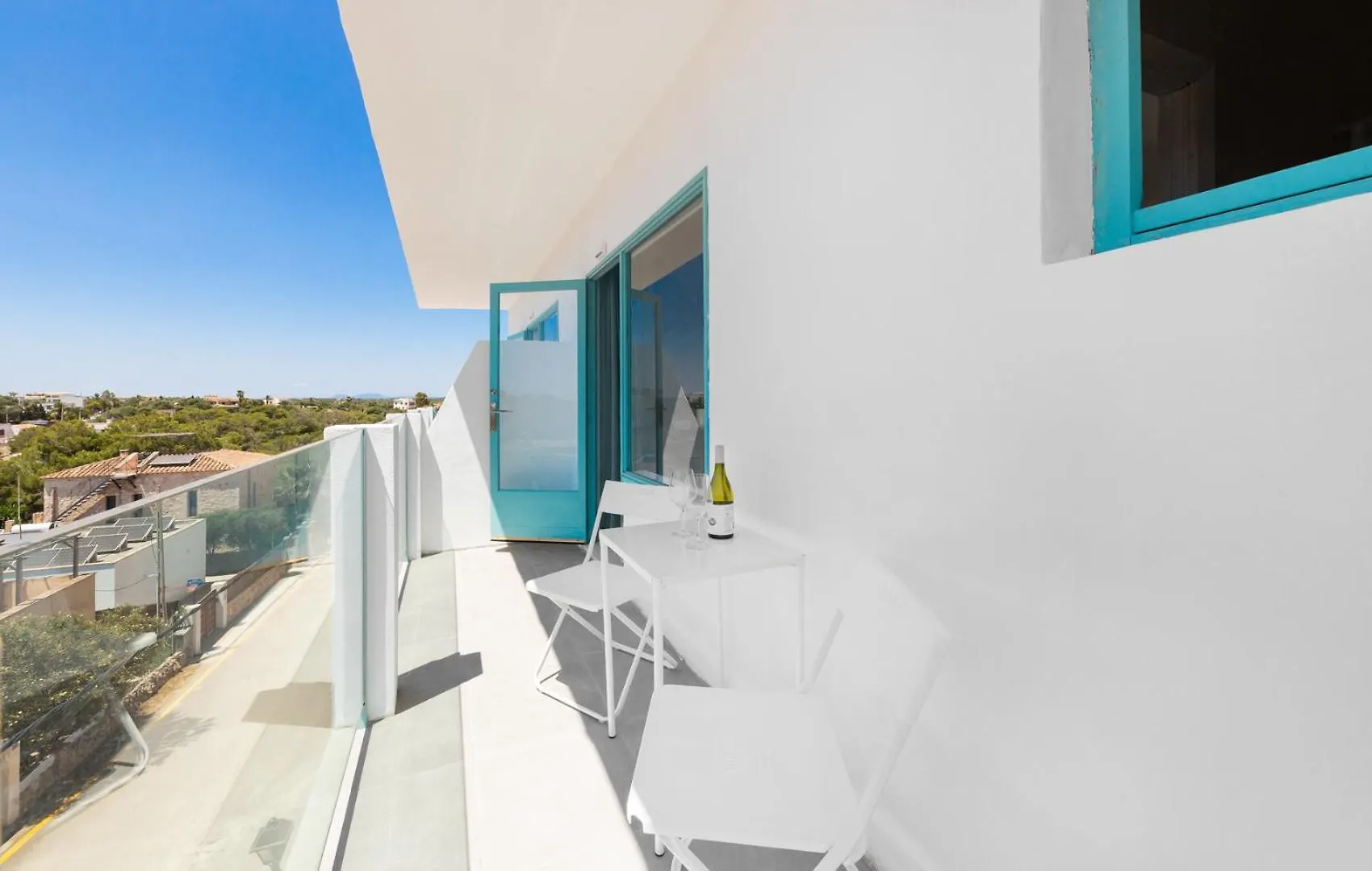 Hostal Cala Llombards