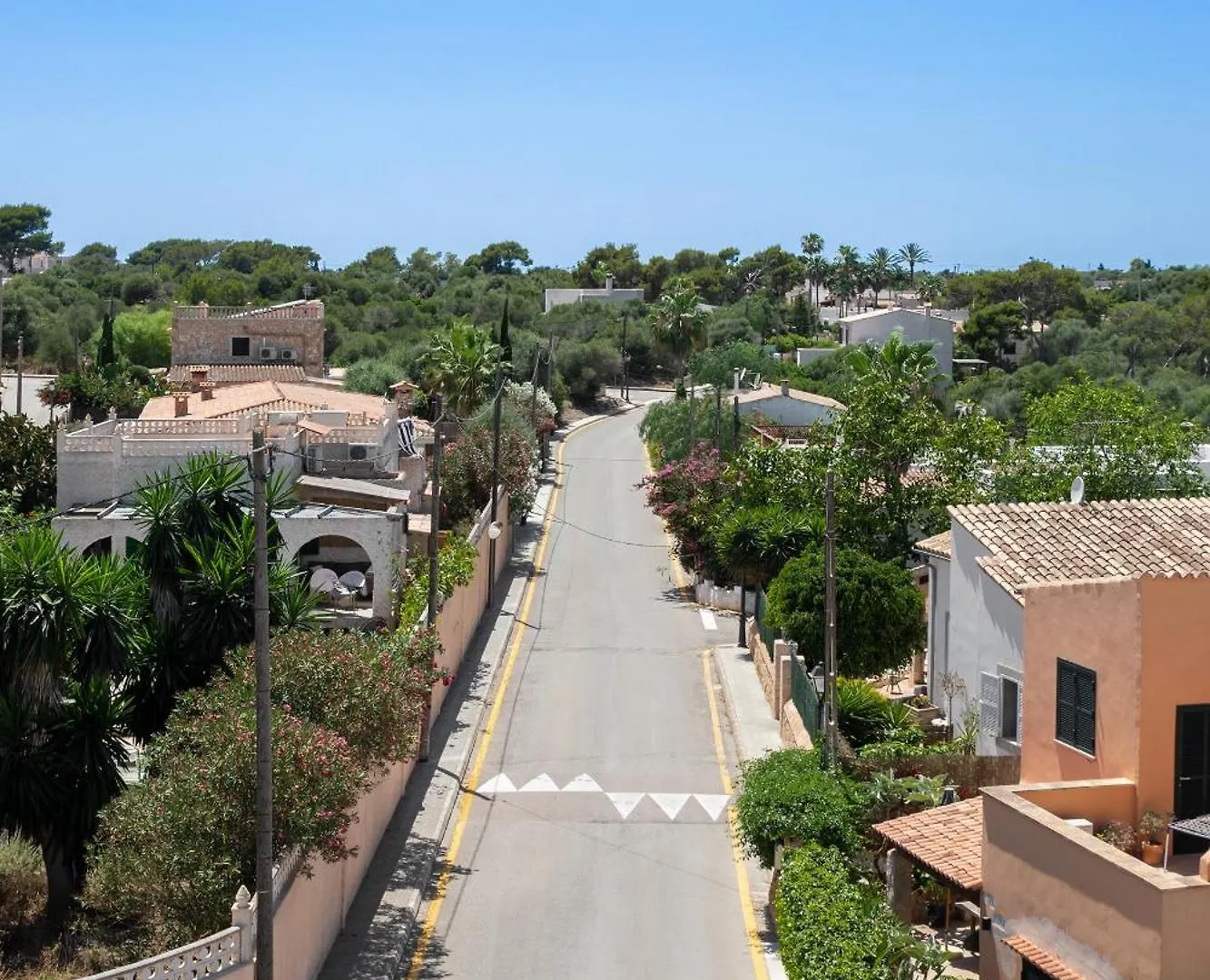 Hostal Cala Llombards